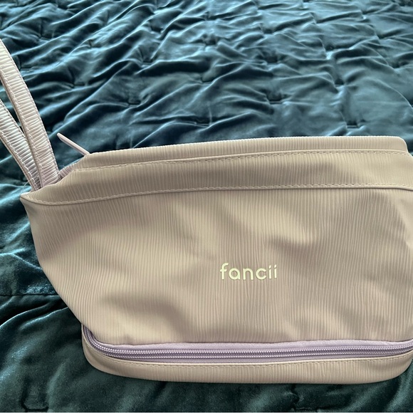 Fancii Macy 2 in 1 Cosmetic Bag - Picture 2 of 5